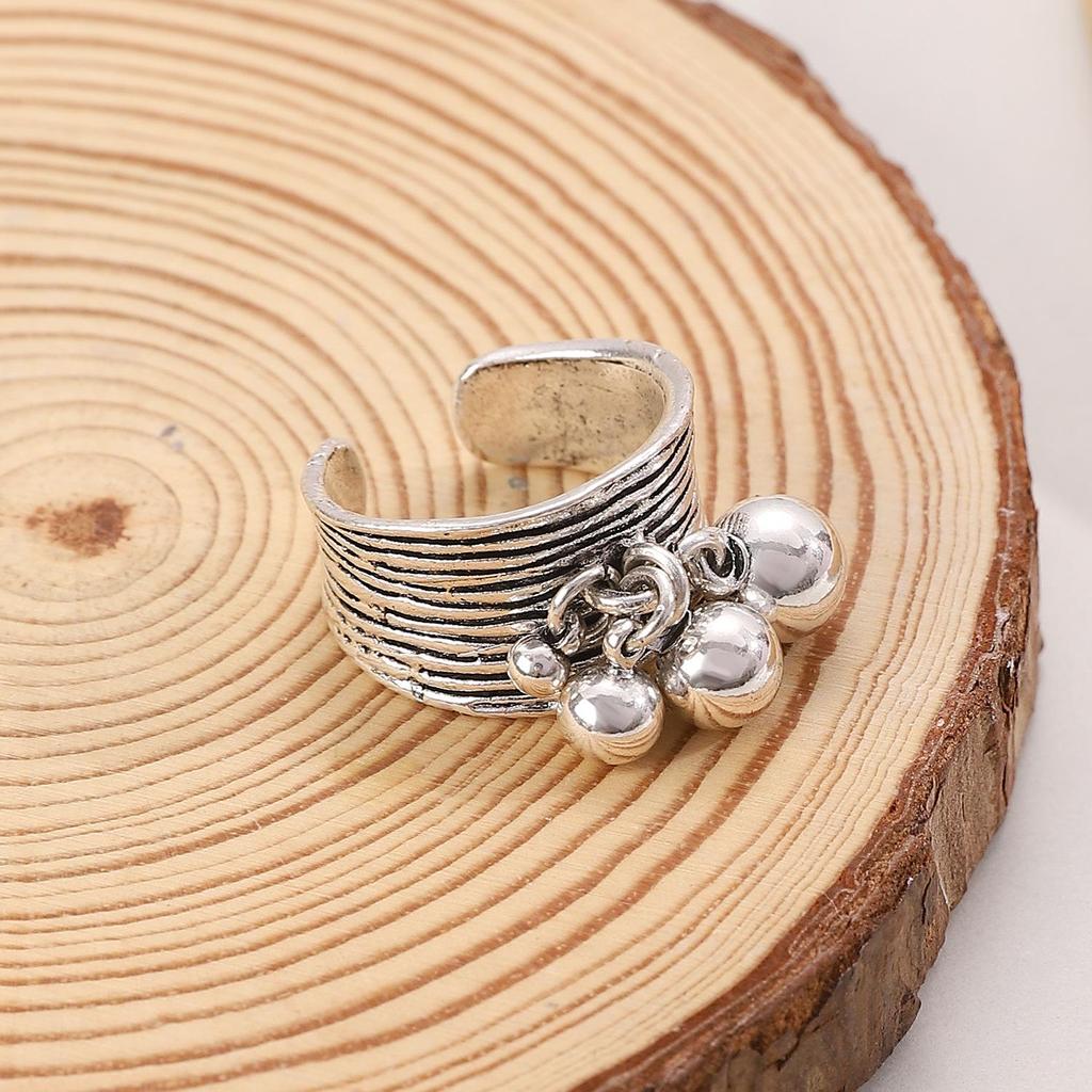 Summer Distressed Open Adjustable Bell Ring for Women with Retro Niche Design Bead Ball