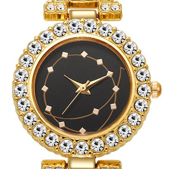 Luxury Women Bracelet Watch Round Dial Quartz Analog Watch Sparkling Rhinestone Elegant Wristwatch for Daily Wear Party Office