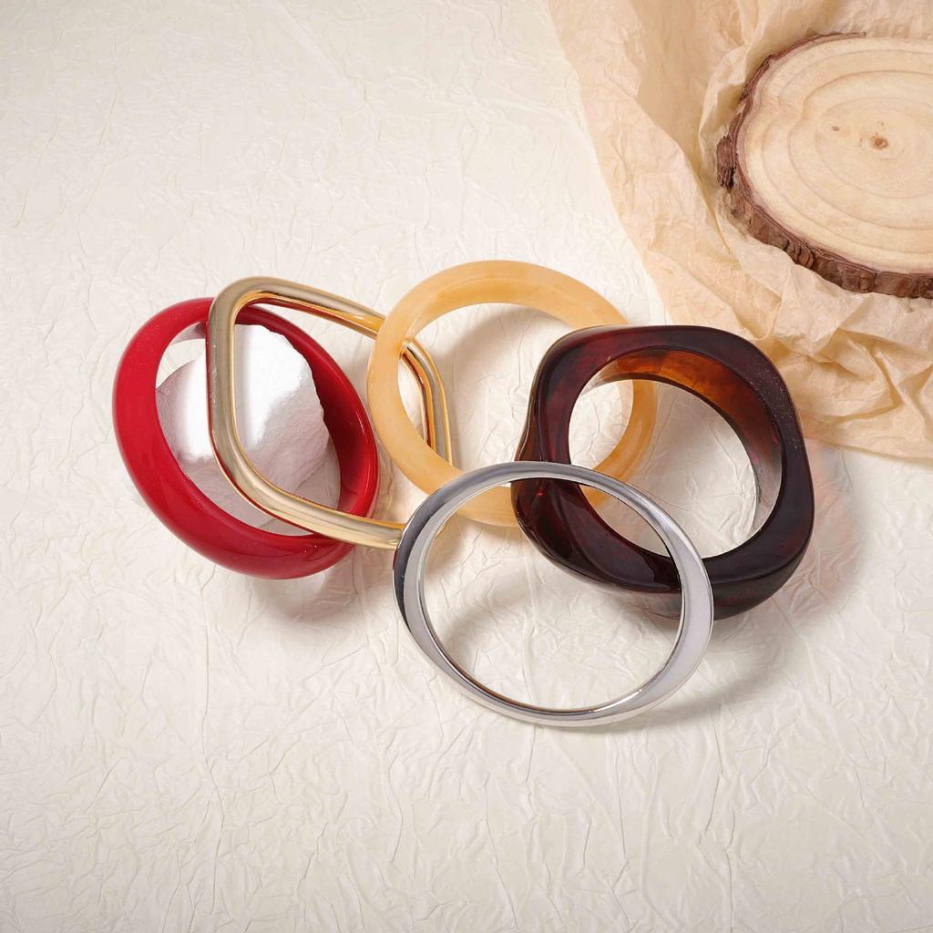 Retro personality trend cold wind resin CCB geometric round five-piece women's bracelet, casual and versatile