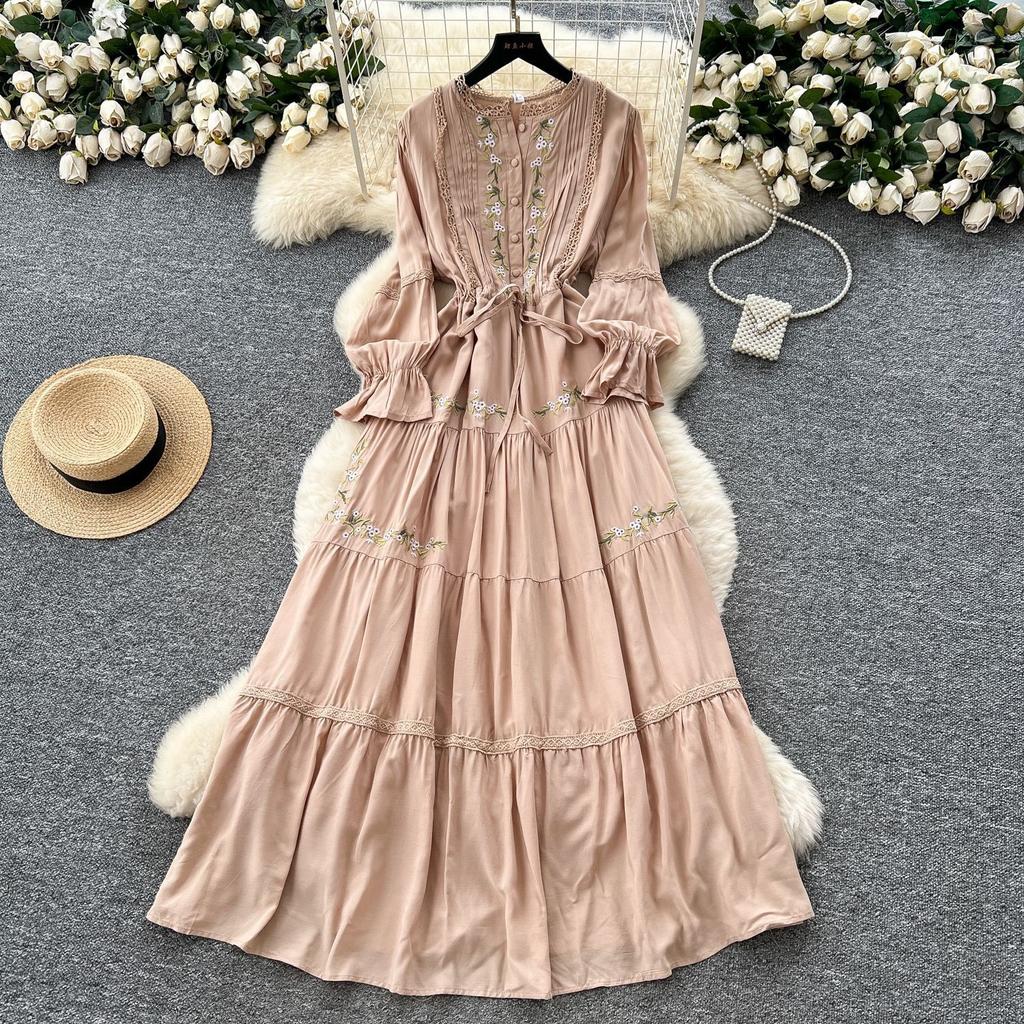 Robe d'été française vintage ethnique pour femmes, dentelle brodée, élégante, manches longues, ample, décontractée, maxi, robe de soirée
