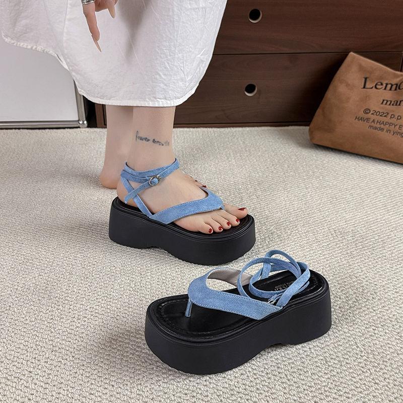 Thick-soled Small Sandals Women's 2025 New Summer Wear High-end Feeling with Skirt Toe-increasing Flip-flops