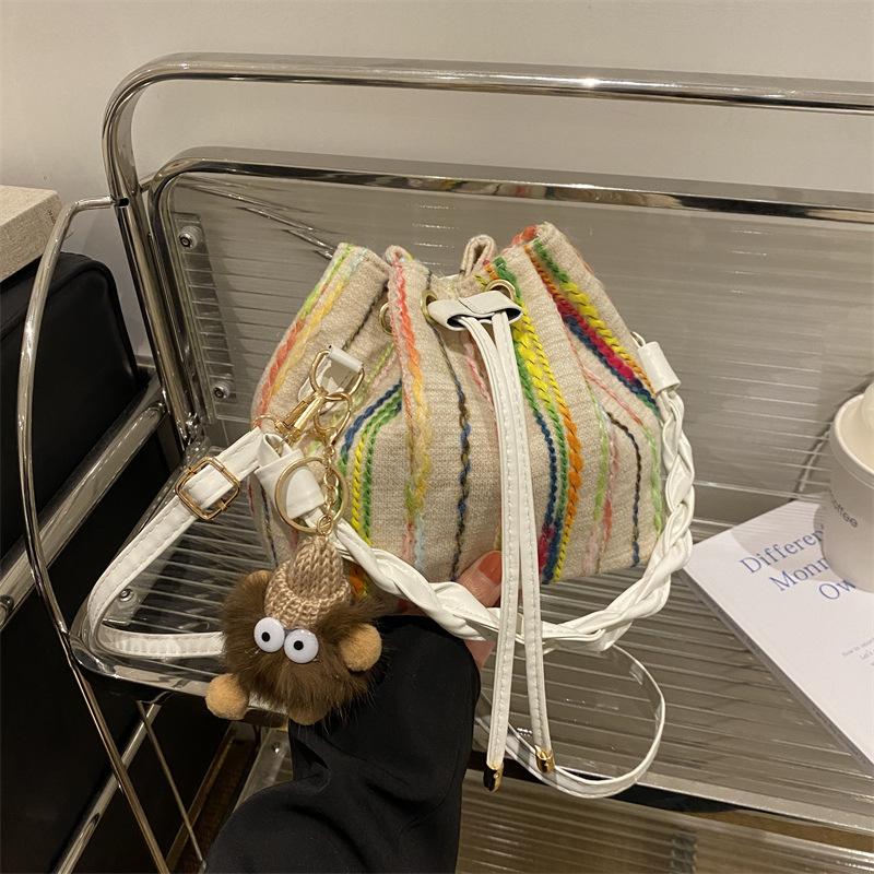 Fashion and gentle texture drawstring small bag women's 2025 spring new versatile ins bucket bag women