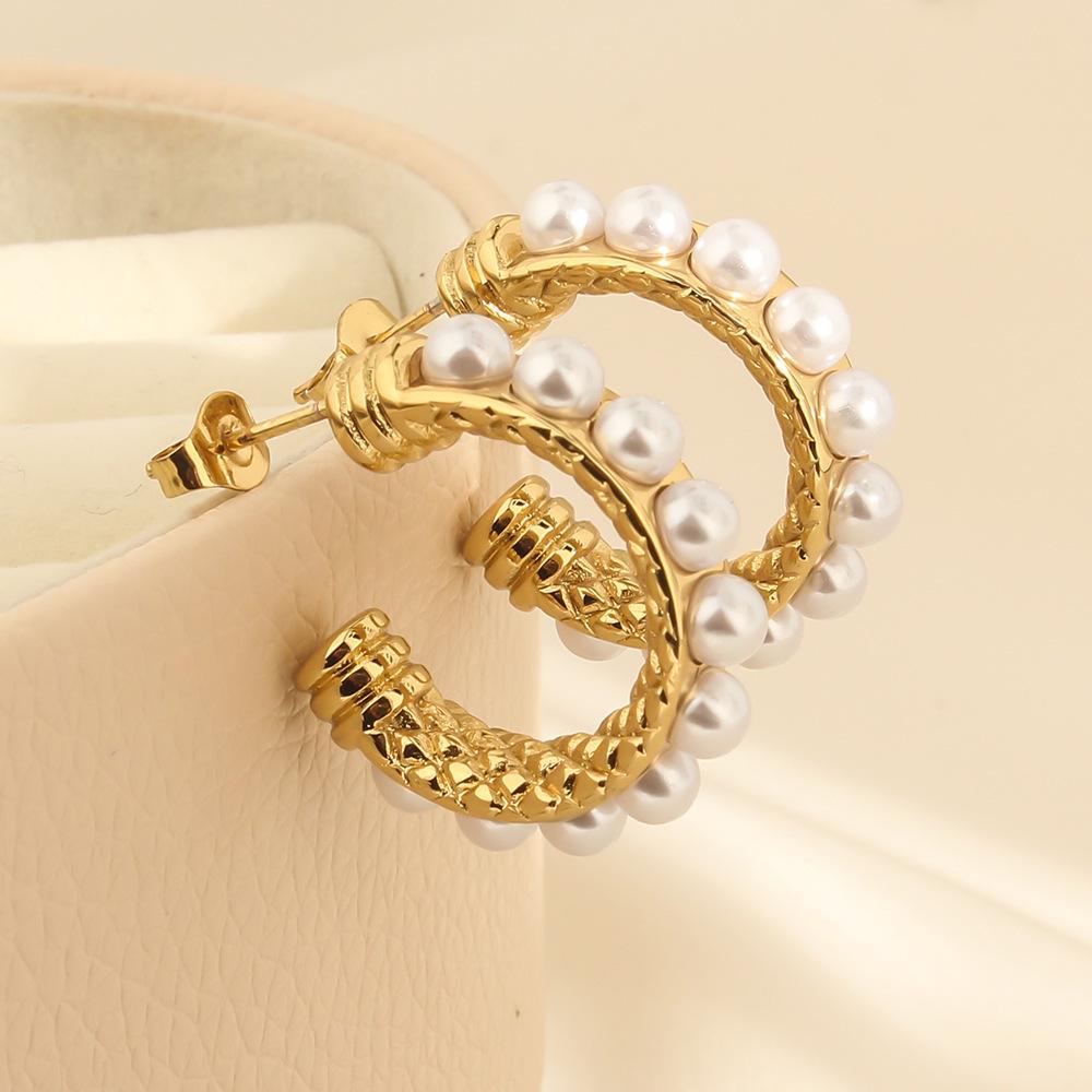 

18K Titanium Steel C-Shaped Pearl Earrings - European and American Style, High-End French Luxury, Elegant and Exquisite Design. 18K