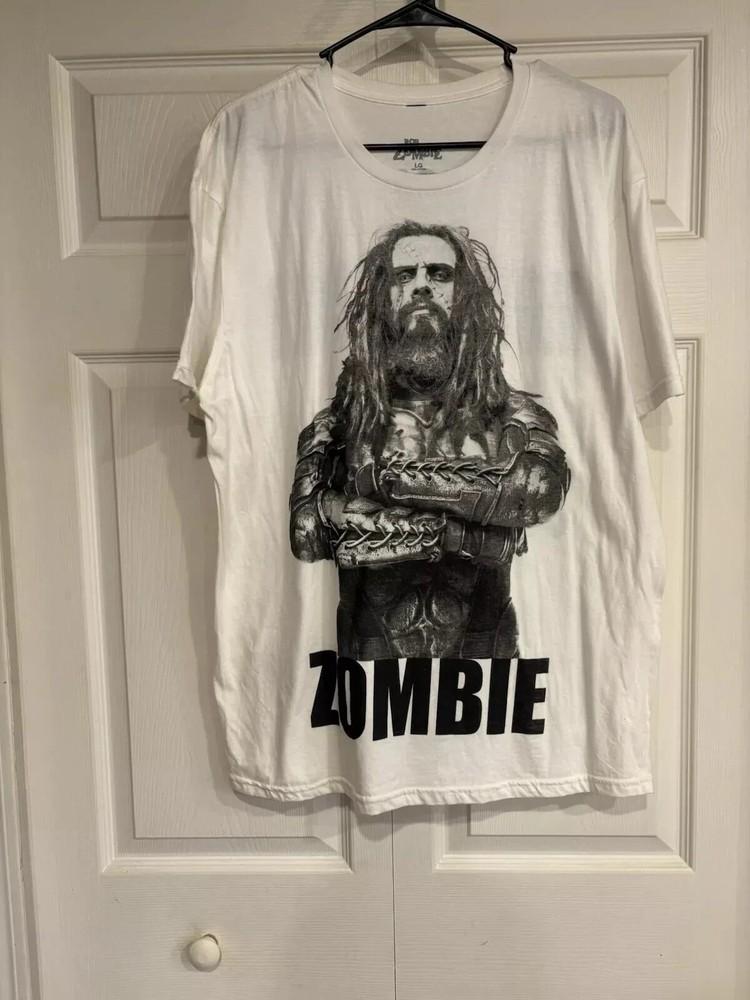 

Rob Zombie Classic Horror Rock T Shirt Dragula Reprint Inspired Band Tee Unisex T-Shirt L