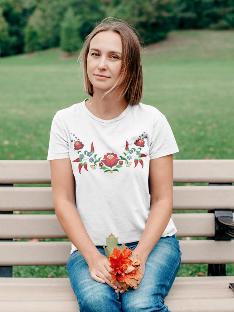 Hungarian paprika and flower motifs T-Shirt Unisex T-Shirt L