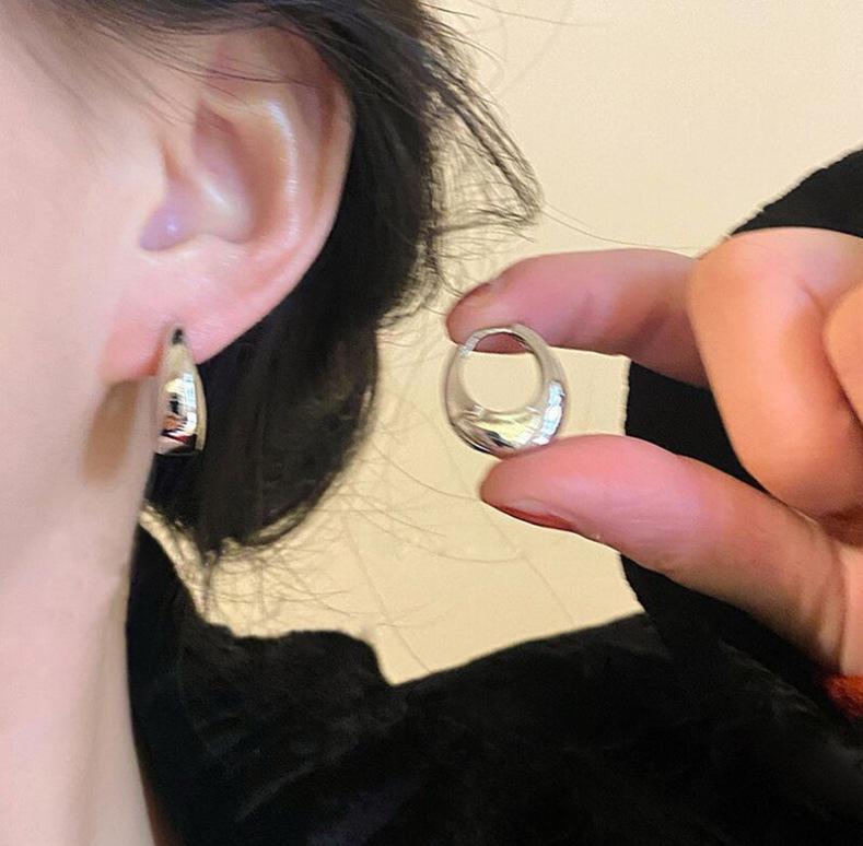 Bold Metal Circle Stud Earrings for Women – Statement Ear Cuff Hoop Jewelry