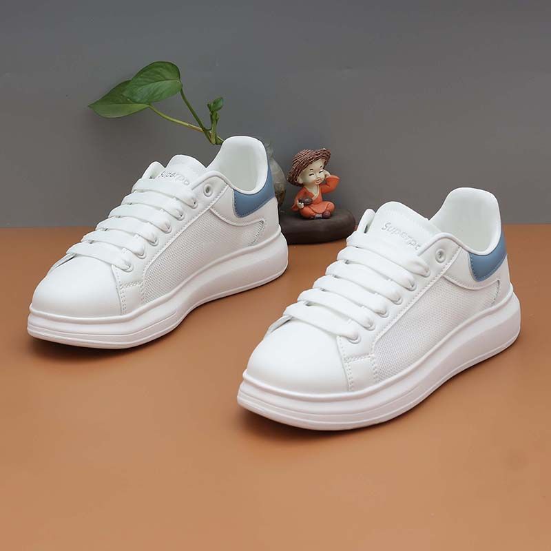 Women'S Fashionable Skate Shoes with a Soft White Sole, Trendy And Comfortable for All Seasons, Lightweight, Non-Slip Lace-Up White Sneakers for Women