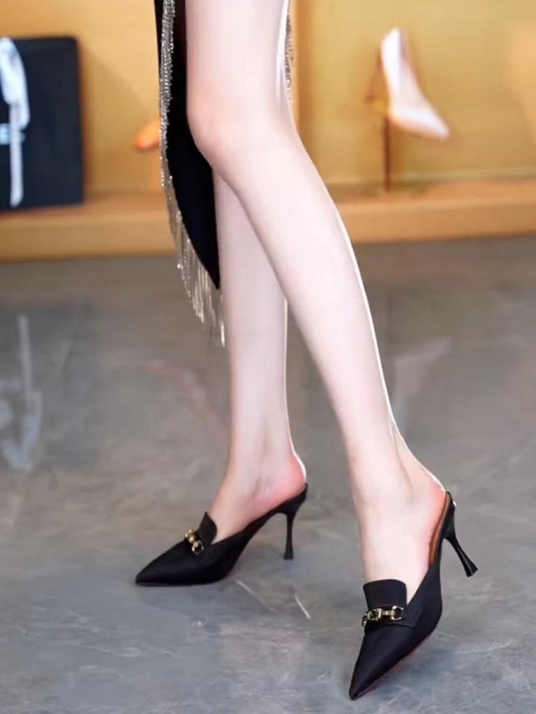 Fashion Female Shoes Rivet Slippers Heels Cover Toe Luxury Slides 2025 High Thin Designer Summer Pointed Fashion Shoes Woman's Slippers