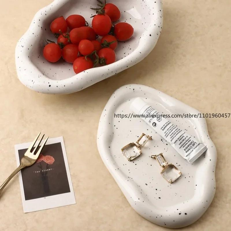 Nordisk Keramisk Skål Uregelmessig Brett Dekorativ Smykkeorganisator Ins Kreativt Brett Luksuriøst Keramisk Oppbevaringsbrett