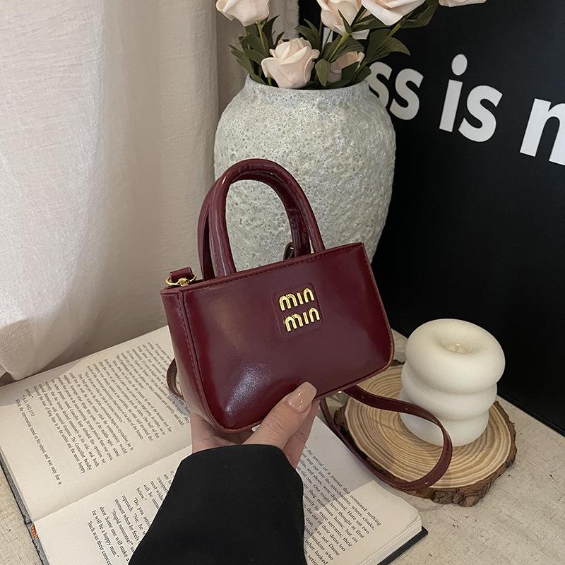2025 Children's Retro Oil Leather Crossbody & Coin Purse: European & American Fashion for Girls