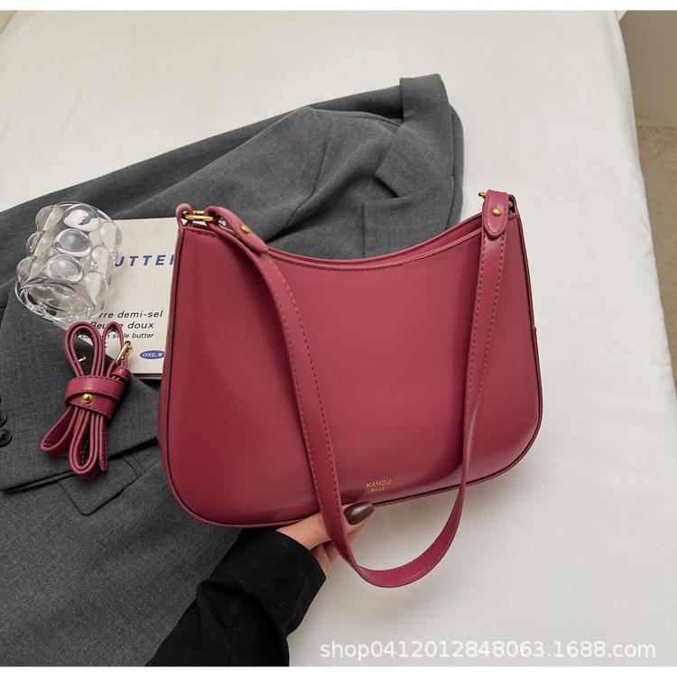 

High-end fashion crescent moon handbag bag 2025 new simple niche commuter women s bag underarm shoulder oblique span bag