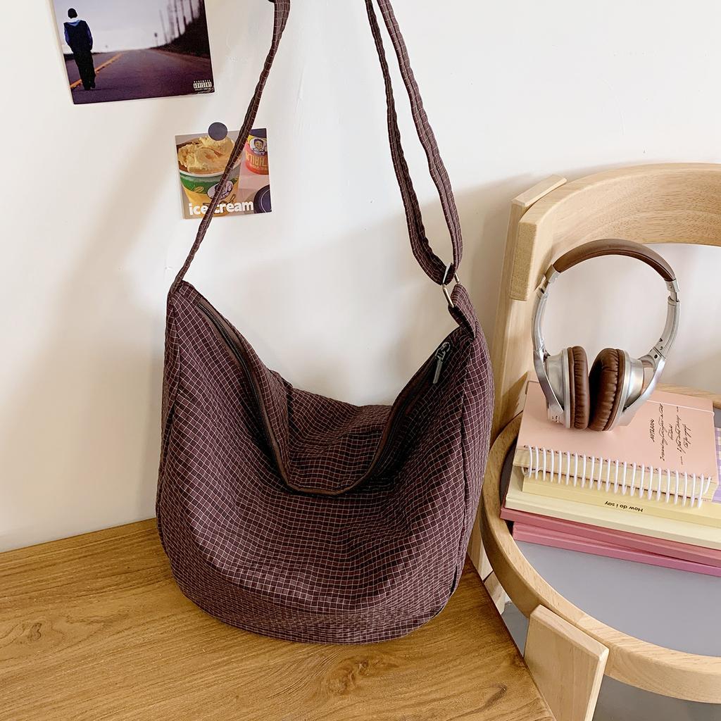 New high-end niche trendy nylon bag plaid fashion casual large-capacity shoulder crossbody dumpling bag