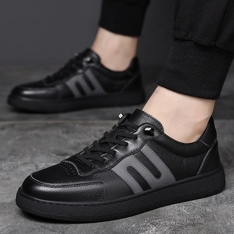 The first layer of cowhide new men's casual shoes leather breathable sports versatile board shoes men's shoes