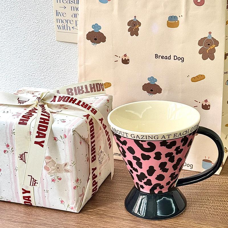 Vysoce hodnotný narozeninový dárek, roztomilý keramický hrnek s leopardím potiskem, snídaňový šálek, dárková krabička pro přítelkyně dívek