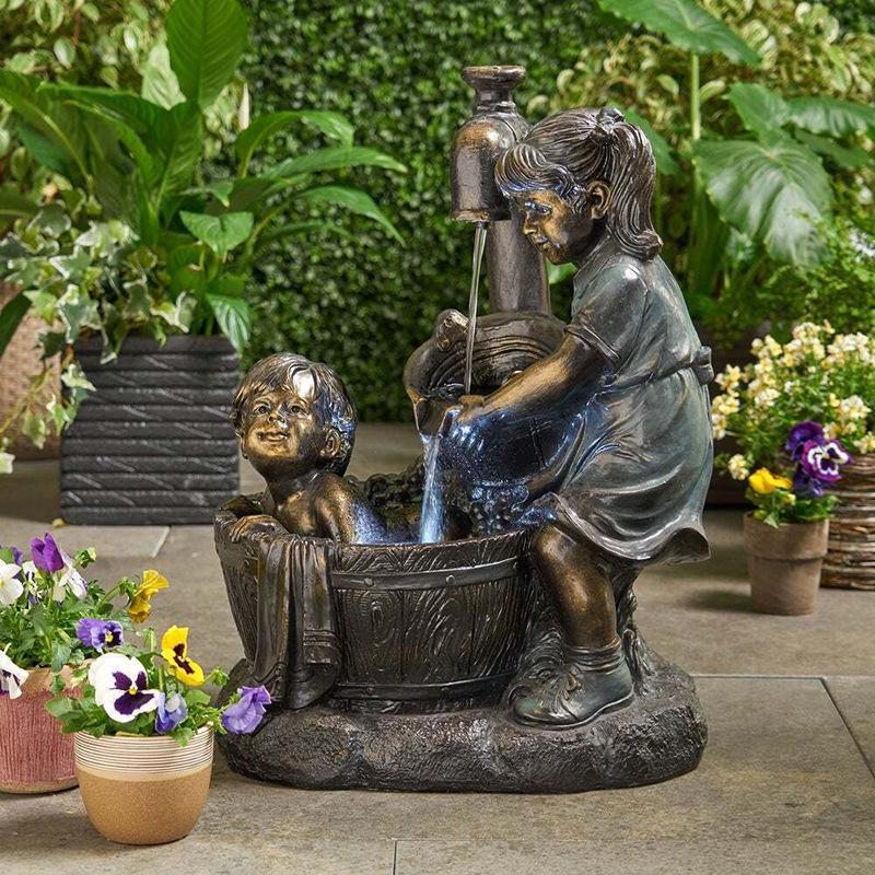 Resin Figurine Sculpture: Boys and Girls Playing In Water Garden Ornament