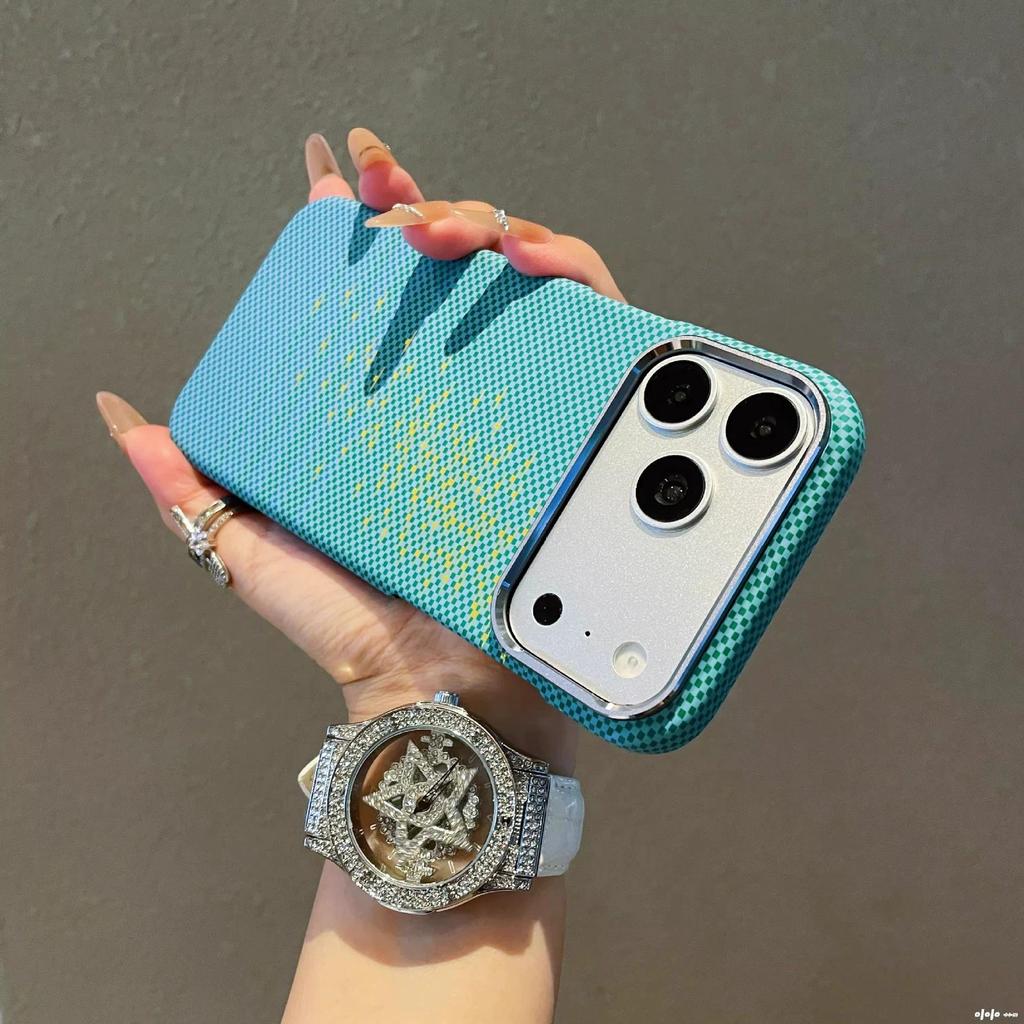 Kevlar Magnetic Drop-Proof Phone Case for iPhone 17 PRO MAX with Floating Light Ripples Design.