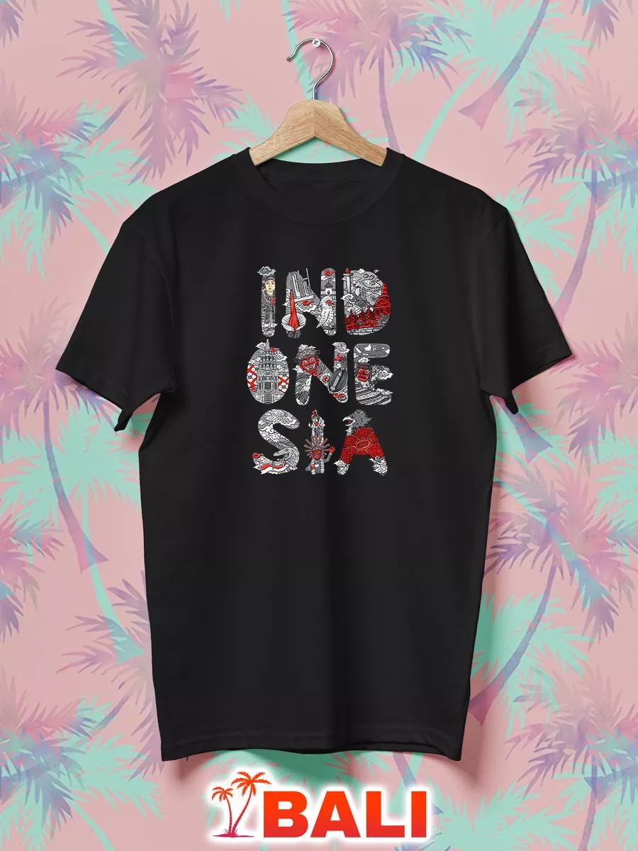 White t-shirt with meme print, street style M