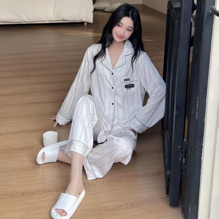 

Korean Style Ice Silk Striped Pajamas for Women - Casual, Loose, Versatile for Home or Outdoors XL