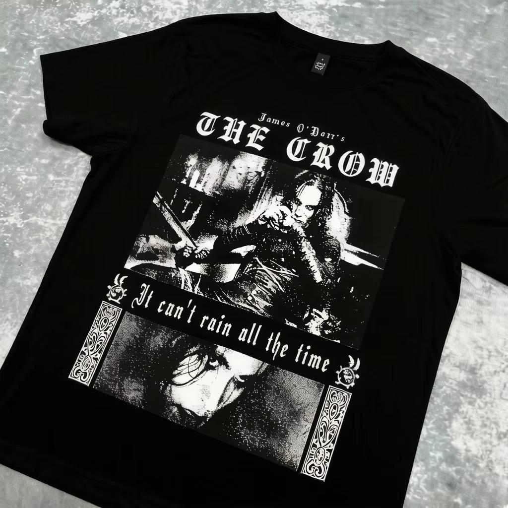 Raven ,Gothic Horror Movie Themed T-shirt Designed By Brandon Lee, Is A Unisex Casual T-shirt for The Retro Four Seasons S