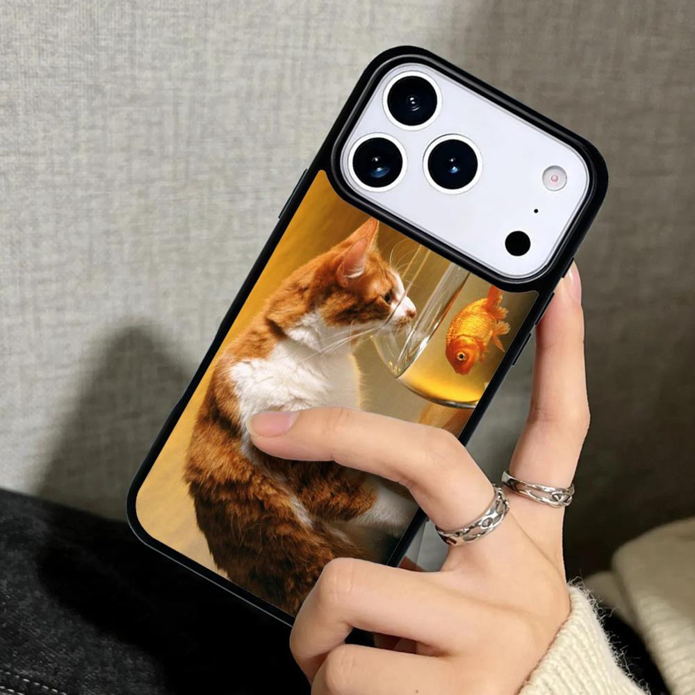 Capa Case for iPhone 17 Air 16 Pro Max 15 Plus 11 13 Mini 14 12 Back Phone Cover Cat And Goldfish print