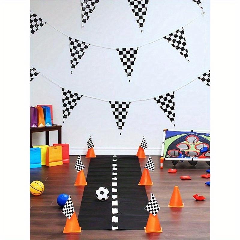 1set Party Decoration Banner Triangle Flags, Simple Black & White Checkered Pattern Triangle Flags, Suitable For Various Themed Parties And Daily Use,