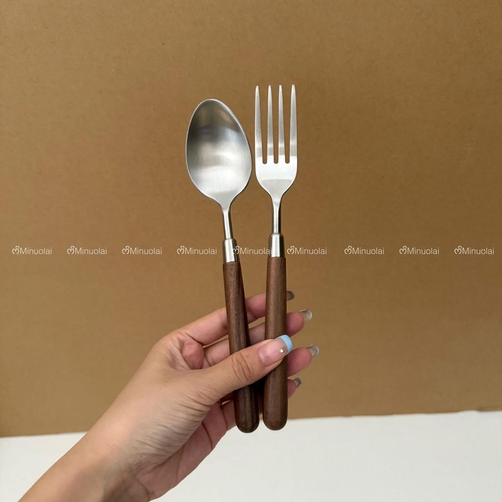 304 Sanded Walnut Knife and Fork Spoon Set, Frosted High-end Western Tableware, Steak Knife and Fork Thickened