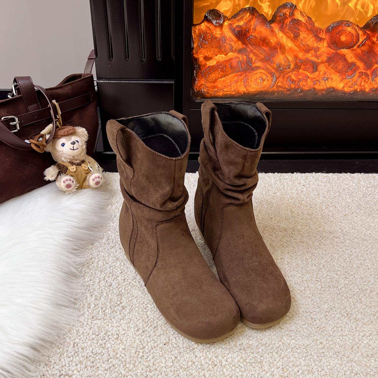 

Модные универсальные ретро ботильоны на наборном каблуке, женские ботинки Мартина, осенне-зимние однотонные новые замшевые короткие ботильоны 40 темно-коричневого