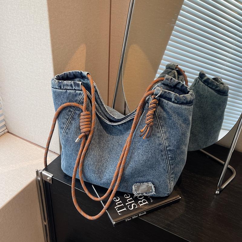 Large capacity denim tote bag women's new casual commuting shoulder bag college student class bag