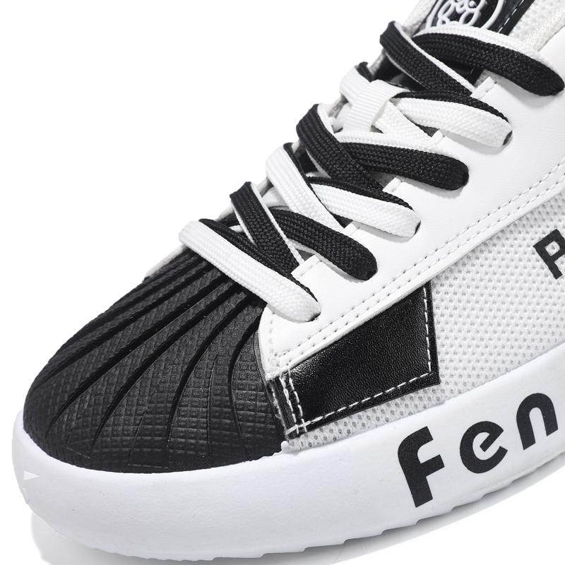Latest fashion men's sneakers high quality sneakers ventilated men's shoes waterproof walking style shoes
