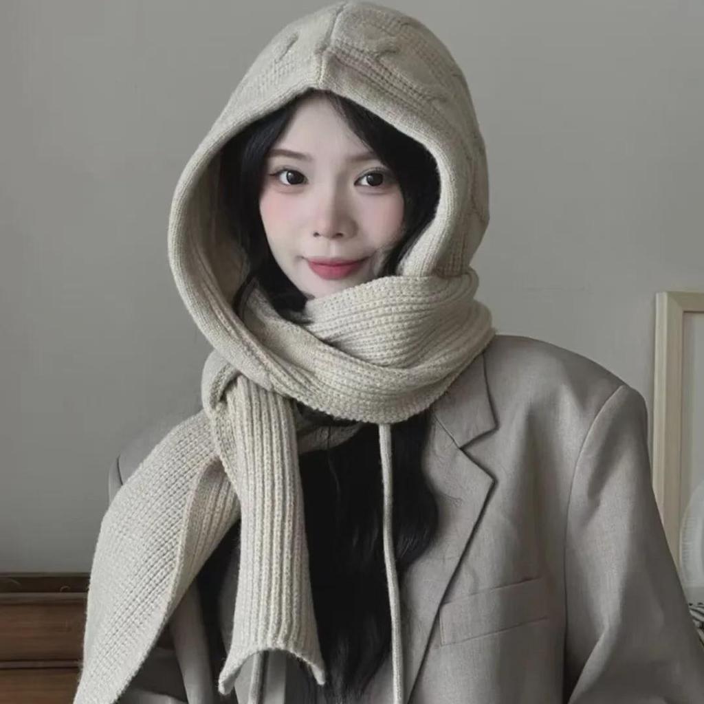 Women's Hooded Knitted Shawl: Wool Hat-Scarf-Waistcoat Combo for Autumn/Winter