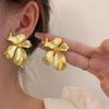 Pendientes bohemios de Metal dorado con forma de flor grande para mujer, aretes geométricos exagerados, joyería de lujo, accesorios de boda, regalo