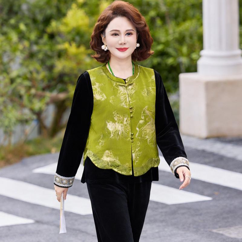 

Elegant Spring Suit: New Chinese Style Vest & Gold Velvet Three-Piece for Middle-Aged and Elderly 4XL (135-150 jin)