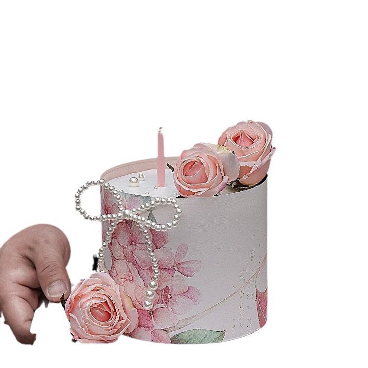 Mother's Day Floral Cake Decoration with Pearl Bow Retro Print Edging