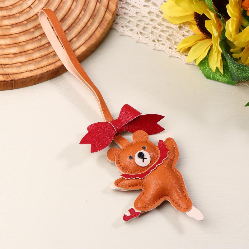 

Cute Cartoon Pu Leather Dancing Bear Keychain Little Bear Keyring Pendant Bag Charm Decoration For Girl Gifts коричневий