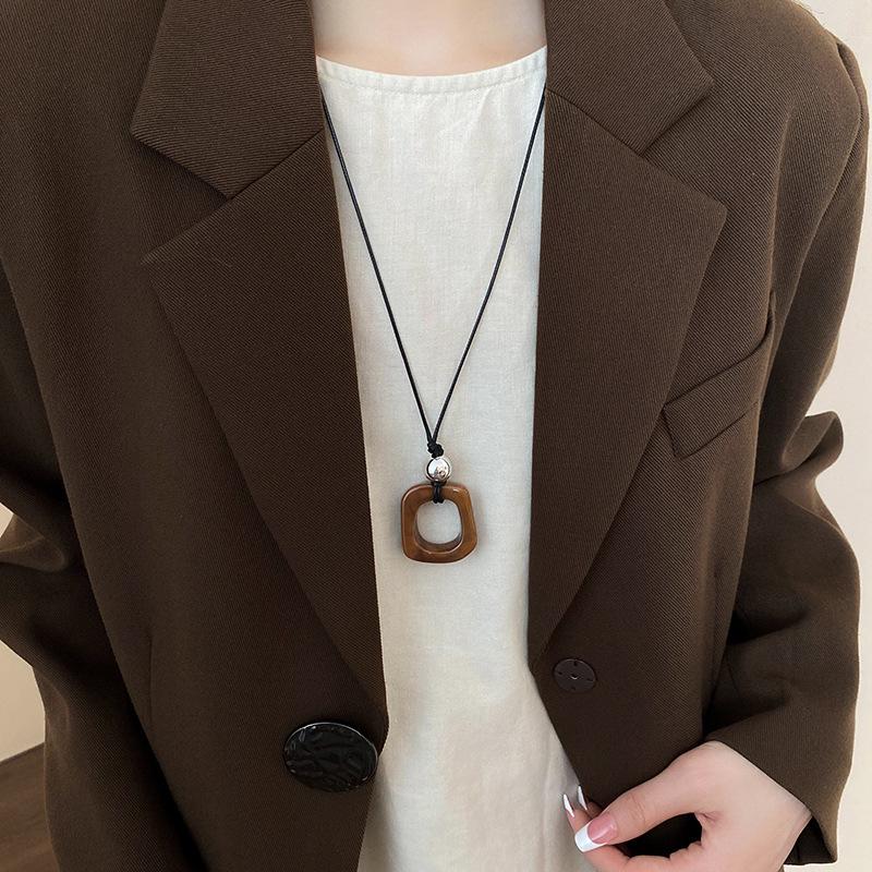 Retro Tiger Eye & Pearl Clavicle Necklace - Autumn/Winter Y2K Style