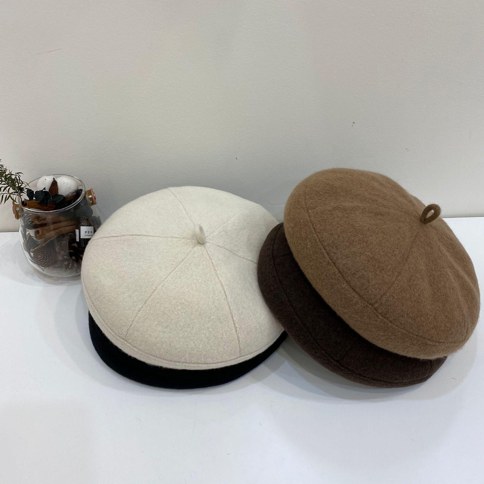 

Women s Retro Korean Style Wool Beret – Warm, Versatile Autumn/Winter Hat One Size чорний