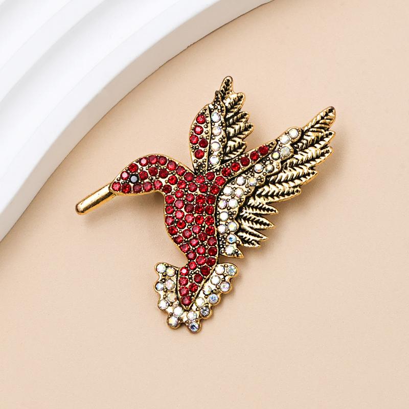 

Diamond-encrusted Hummingbird Badge New Bird-shaped Metal Corsage Brooch Suitable for Clothes Bags Scarves Accessories Brooches червоний