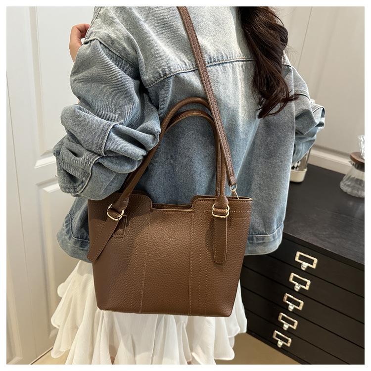 Gao Yan kleine Tasche Damen Tasche modisch und einfach Schulter Crossbody tragbarer Rucksack Pendler Achseltasche