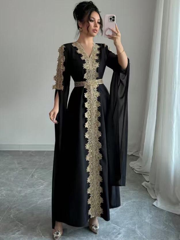 Elegant Retro V-Neck Gold Lace Embroidered Evening Gown