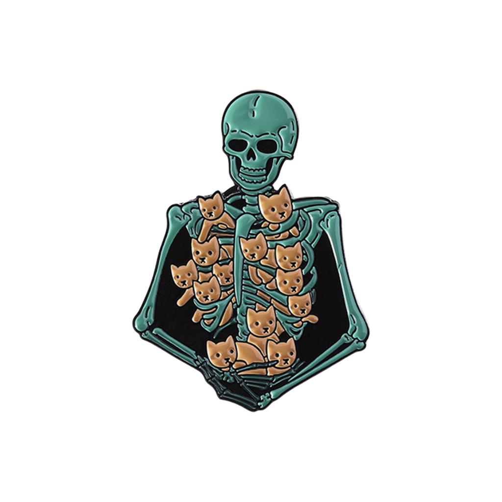 Niedliche Cartoon Katze Schädel Brosche Einzigartiges Design Langlebiges Legierungsmaterial Verspieltes Accessoire für Freizeitoutfits Partykleidung