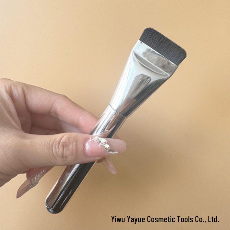 

Hot Selling Seamless I-Shaped Foundation Brush for Beginners