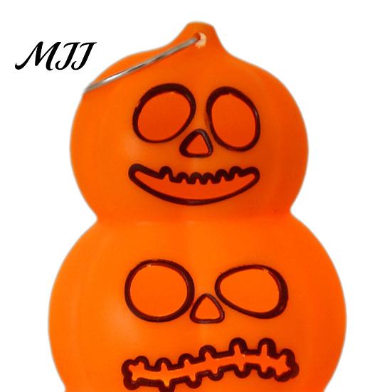 Light-Up Pumpkin Ornament Halloween Stacking Light, LED Light-up Decoration for Lantern Party, Glowing Hanging with Metal Ring Portable Light