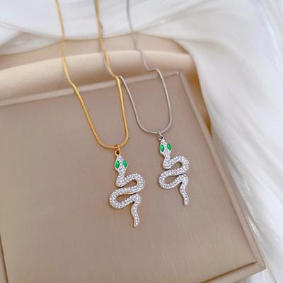 Green-Eyed Snake Personality Minimalist Wind Stove Real Gold Necklace Female Collarbone Chain