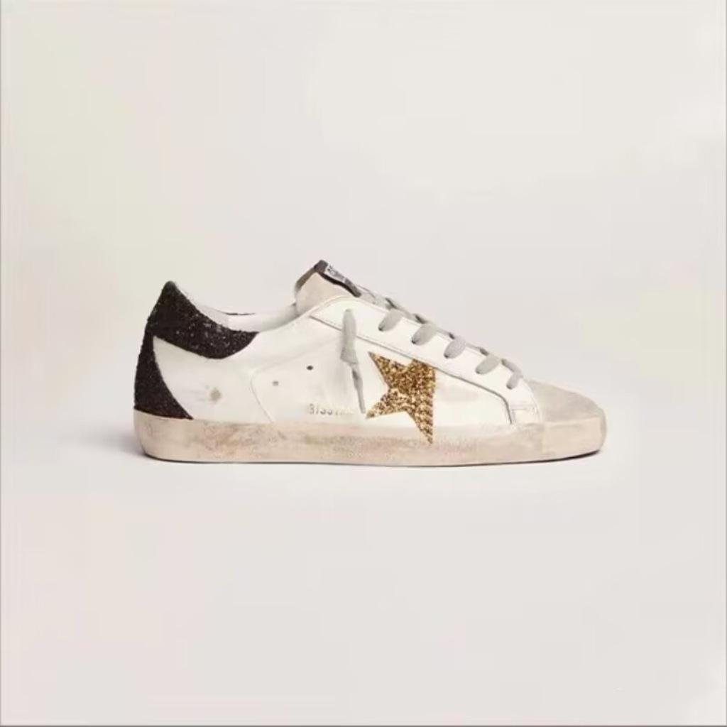 Unisex Retro Distressed White Shoes: Versatile, Height-Enhancing Korean GG Star Design