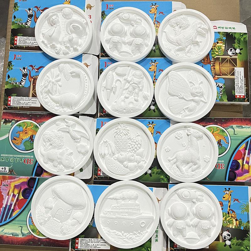 Children s Drawing Toys Children 3D Three-dimensional Handmade DIY Plaster Graffiti Round Disc Plaster Doll Graffiti Toys
