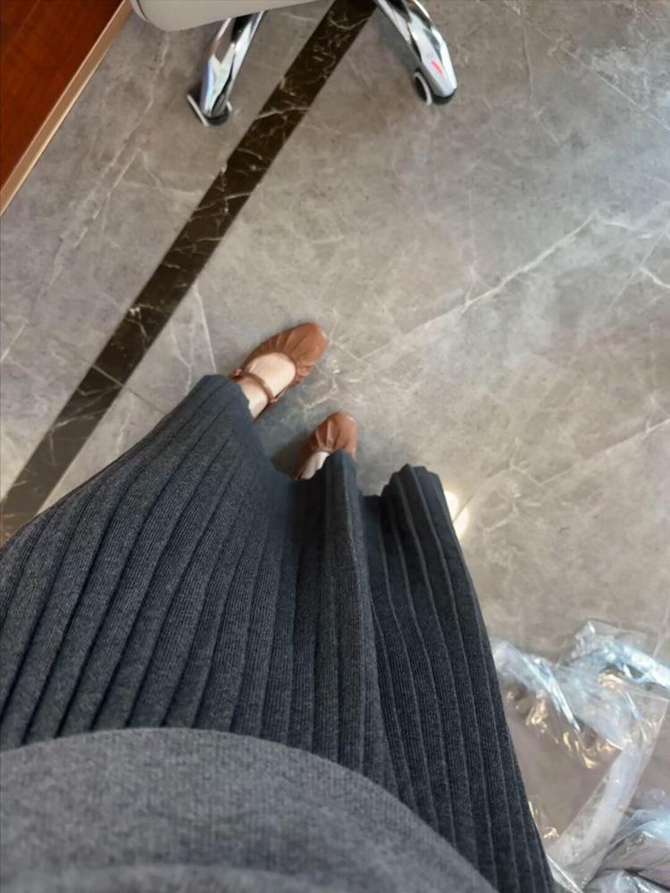 French Gray Wool Pleated Midi Skirt - Elegant, Draped, Wide Hem for Autumn 2025