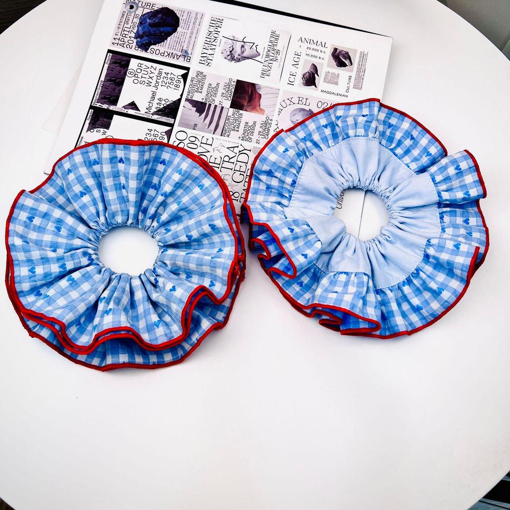 Korean-Style Red and Blue Plaid Scrunchie: Sweet Ponytail Hair Tie for a Chic Look