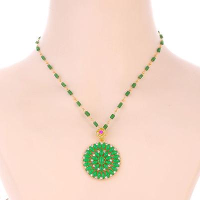 Luxuriöse grüne Imitation Jade Sonnenblumen-Halskette für Damen – Elegantes Apfelgrünes Schlüsselbein-Anhänger-Design