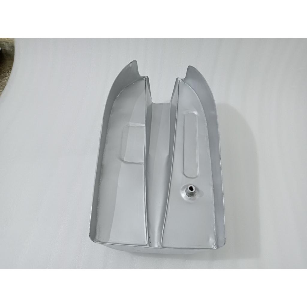 Norton Dominator Wideline Model 88 99 Steel Petrol Tank Chrome & Silver Painted