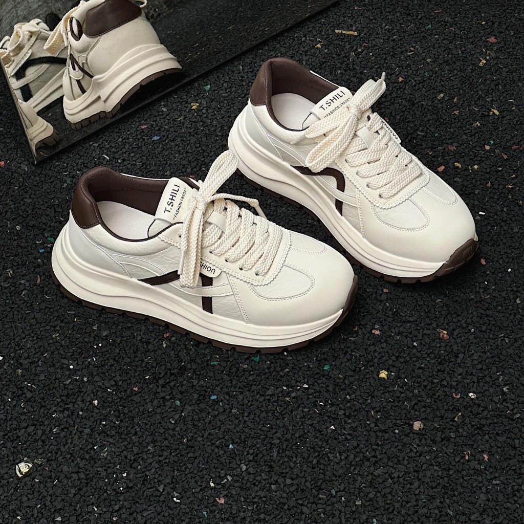 2025 early autumn new platform white shoes women's versatile casual shoes ins tide niche design sense Korean version fashion